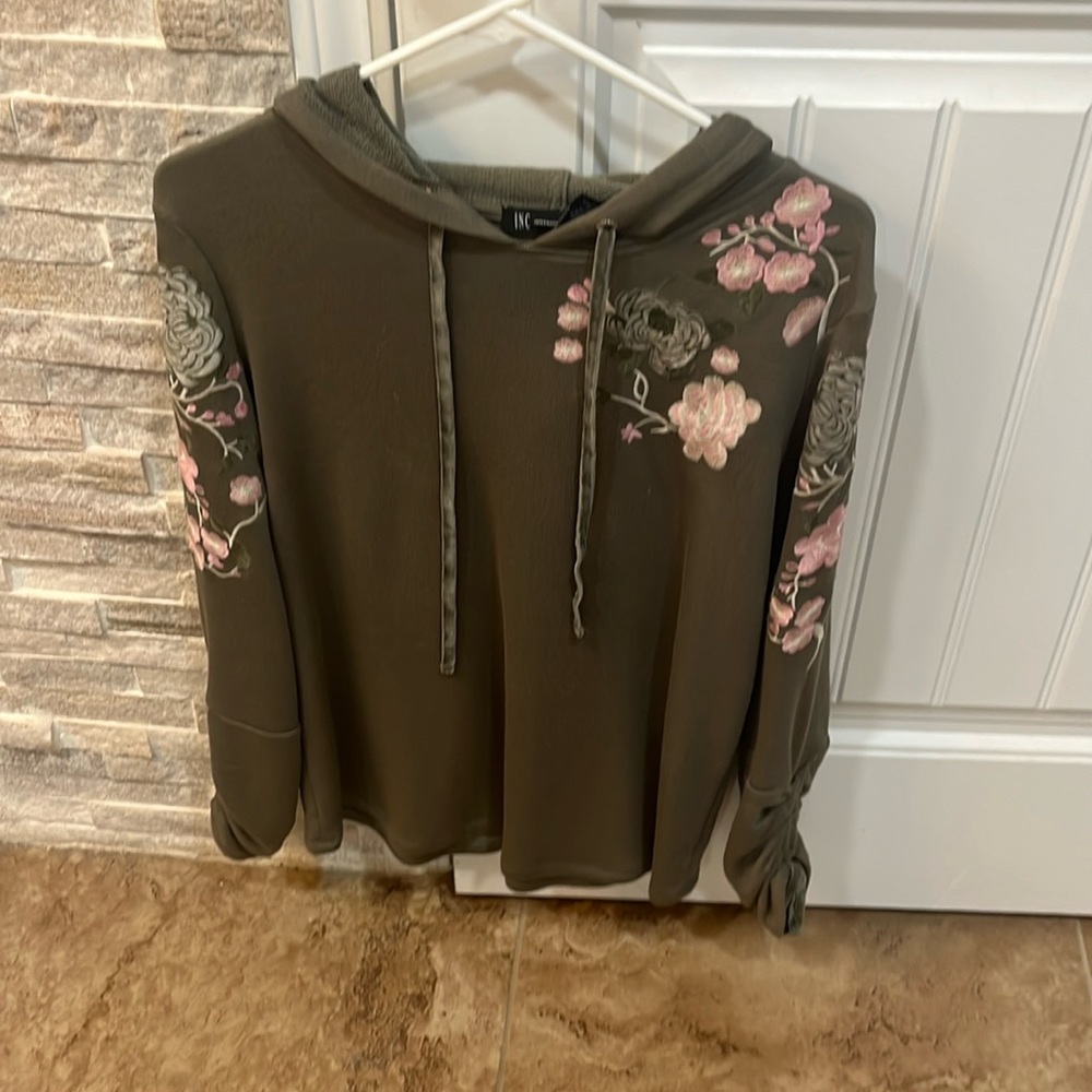 INC top